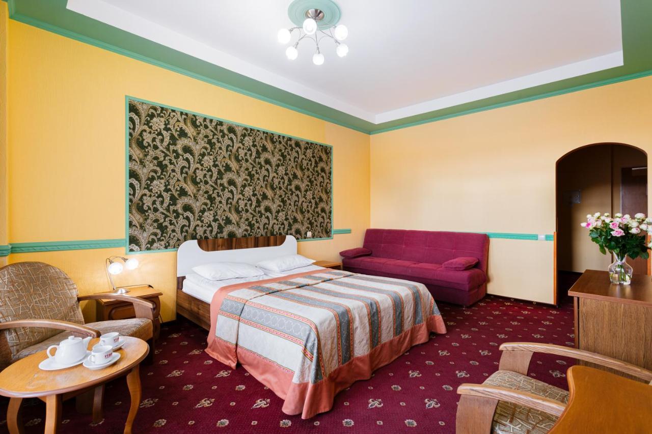 Tiso Apart Hotel Kiev Bagian luar foto