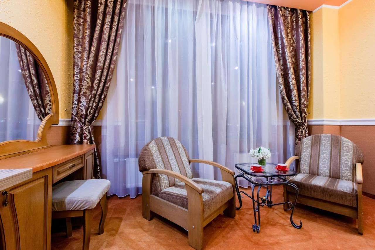 Tiso Apart Hotel Kiev Bagian luar foto